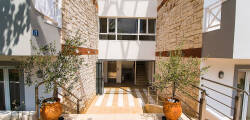 Vagelis Comfort  Apartments & Studios 11484317160