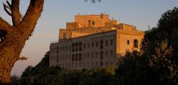 Sant Salvador Hostatgeria 12710196243