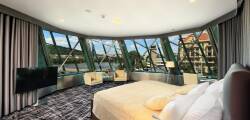 Dancing House Hotel 11380459331