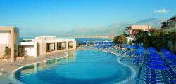 Grand Holiday Resort 11975887881