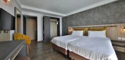 Ivy Hotel 11744415400