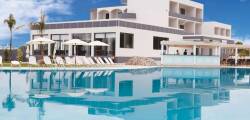 Evita Resort 3909814639