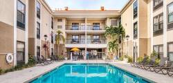Hampton Inn en Suites Orlando Intl Dr N 2077620391