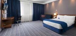 Holiday Inn Express Warsaw Airport 4171630056