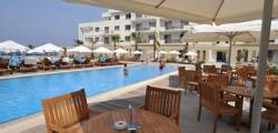 Hotel Capital Coast Resort & Spa