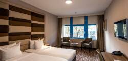 XO Hotels Blue Square 7410246934