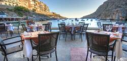 Saint Patrick s Hotel 11730094725