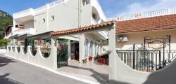 Bella Vista Hotel & Studios 11721461700