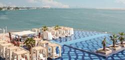 Royal M Resort 4239744178