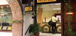 El Capistrano 11916218349