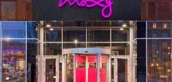 Moxy Copenhagen Sydhavnen 5778253638