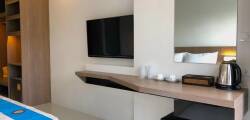 Phoenix Hotel Karon Beach 12565258930