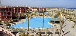 Parrotel Aquapark Resort 3958899631