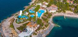 Pine Bay Holiday Resort 10999205497
