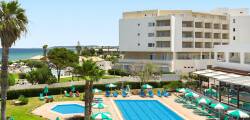 Pylea Beach Hotel 12621911570