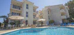 Massol Apartments 5547694126