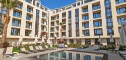 Azur Premium Resort 11856215146