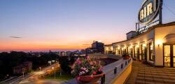 Best Western Hotel Biri 11821831799