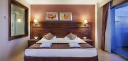 Alba Royal Hotel 2669738073