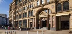 Roomzzz Aparthotel Manchester City 12599886421