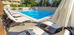 Kleopatra Life Hotel 7975944958
