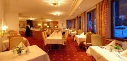 Royal Garden Beach Hotel 12677149751
