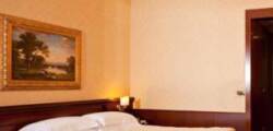 UNAHOTELS The One Milano 10866880935