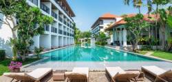 Hotel D Varee Mai Khao Beach 9416729555