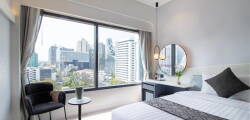 Queensland Bangkok 12583174837