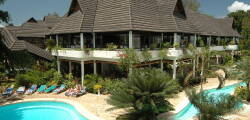 Travellers Beach Hotel & Club 11559306344