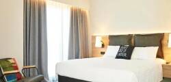 Hotel Moxy Patra Marina 2139982723