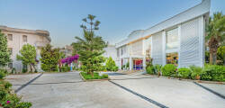 Bendis Beach Hotel 11219378106