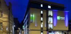 Holiday Inn Express Edinburgh Royal Mile 3828995117