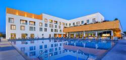 Mk Hotel Tirana 11845227812