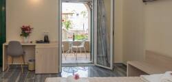 Amour Holiday Resort 11179374910