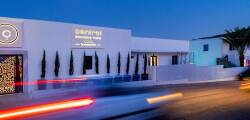 Central Boutique Hotel by Naoussa Hills 12607967546