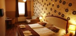 Six Inn Hotel 11422921872