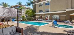 Portofino Inn en Suites 9416721988