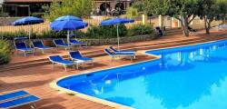 Colonna Beach Hotel & Residence 4048612848