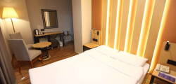 Hotel Antik 3939105029