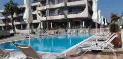 Ivory Serenity Hotel 12572799601