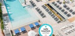 L'Azure Hotel 7409085141