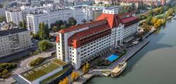 Hilton Vienna Danube Waterfront Hotel 9935063894